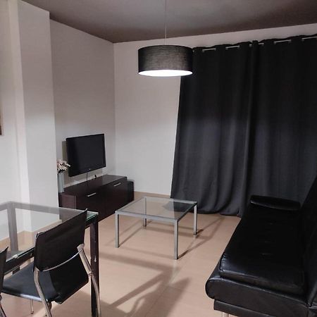 Apartamentos 16:9 Suites Almería Kültér fotó