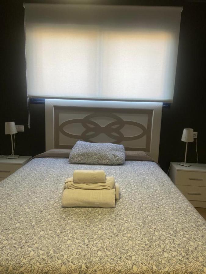 Apartamentos 16:9 Suites Almería Kültér fotó