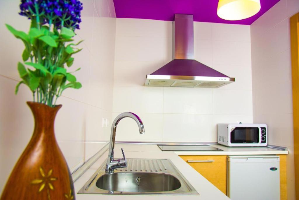 Apartamentos 16:9 Suites Almería Kültér fotó