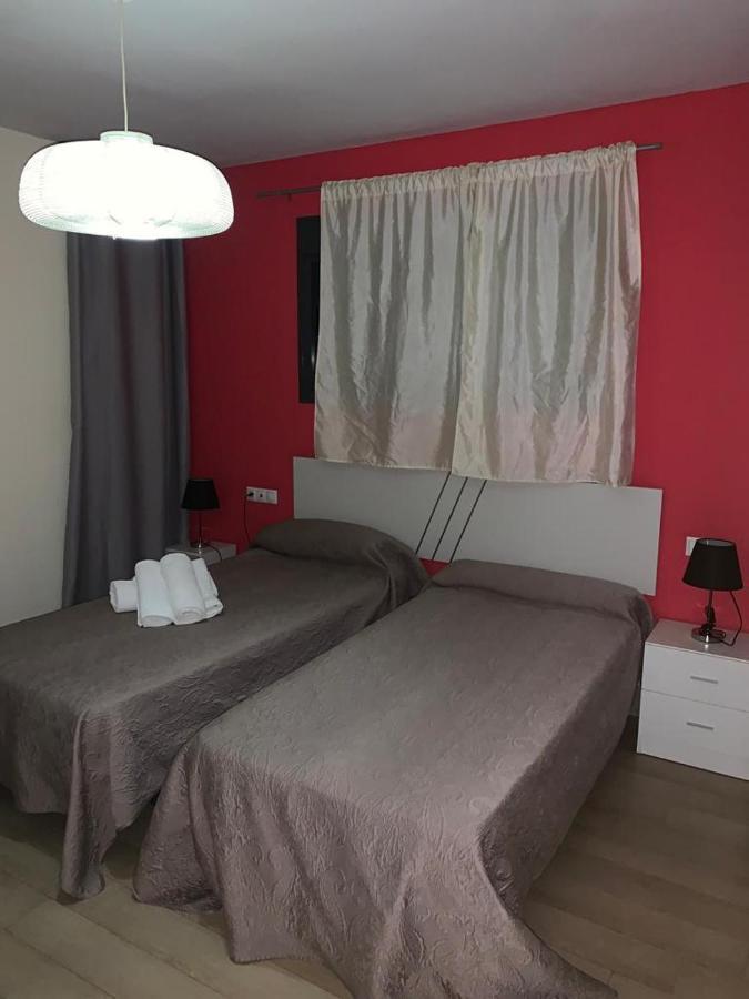 Apartamentos 16:9 Suites Almería Kültér fotó