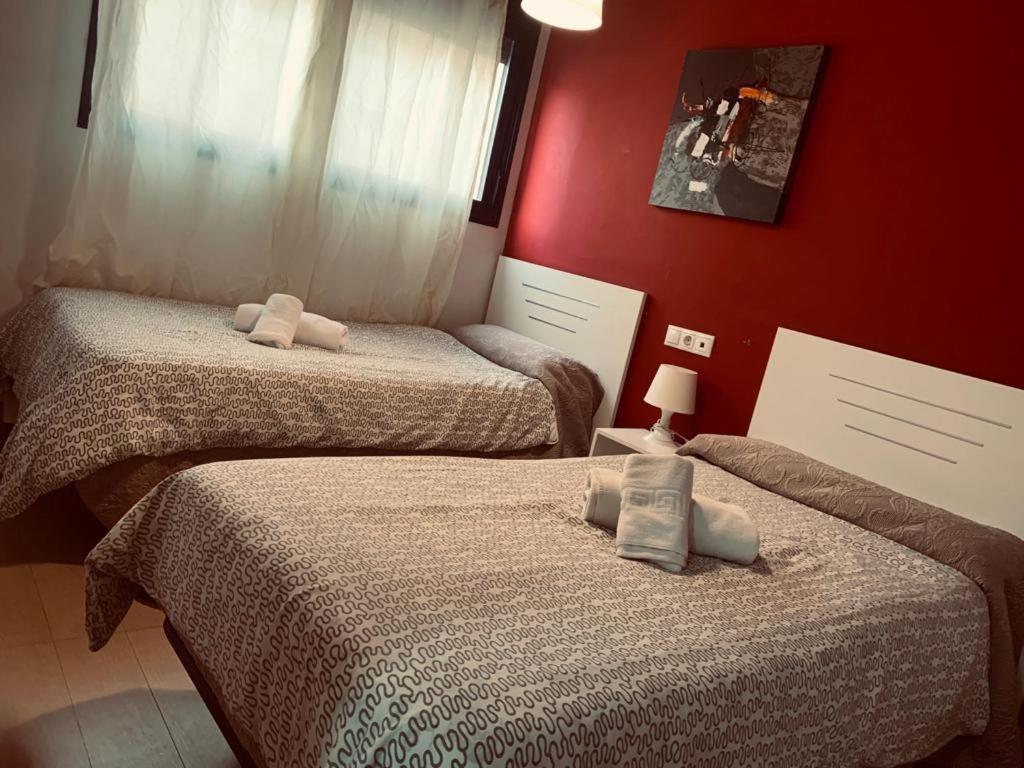 Apartamentos 16:9 Suites Almería Kültér fotó