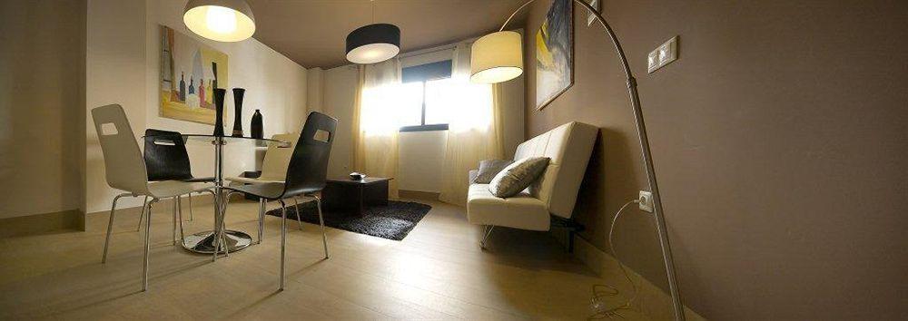 Apartamentos 16:9 Suites Almería Kültér fotó